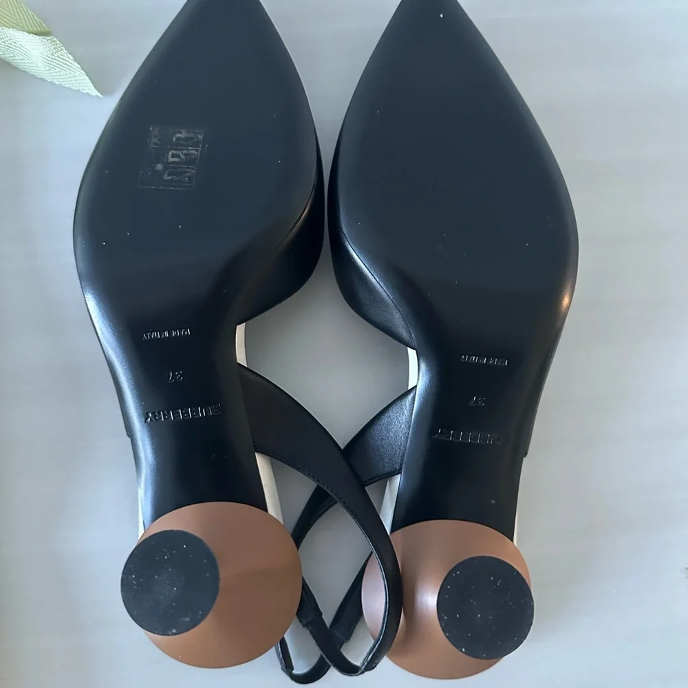 Burberry Women’s sling back kitten heel - Picture 4 of 5